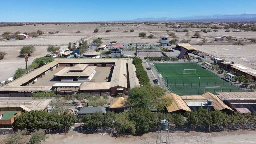 Multicanchas nuevas instalaciones Rancho Kokoye rancho de caballos, arriendo de espacios, eventos, retiros escolares, retiros de empresa, fiesta de fin de año, matrimonios, celebraciones, piscina, animales de granja