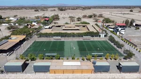 Multicanchas nuevas instalaciones Rancho Kokoye rancho de caballos, arriendo de espacios, eventos, retiros escolares, retiros de empresa, fiesta de fin de año, matrimonios, celebraciones, piscina, animales de granja