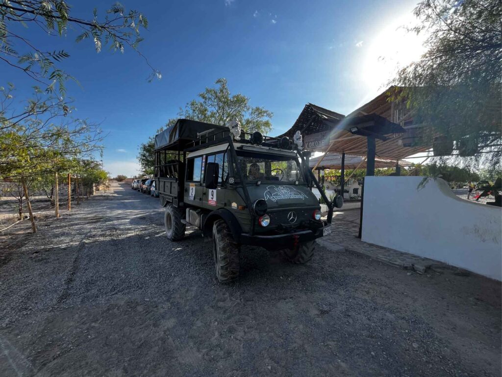 Camión Rancho Kokoye para paseos por la pampa del tamarugal.