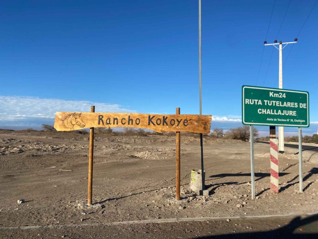 Carteles de Acceso a Rancho Kokoye por ruta La Huayca