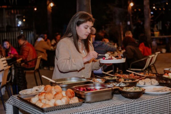 Fuegos de Kokoye, carnes a la parrilla, asado de cordero al palo, musica en vivo, DJ toda la noche y mas.